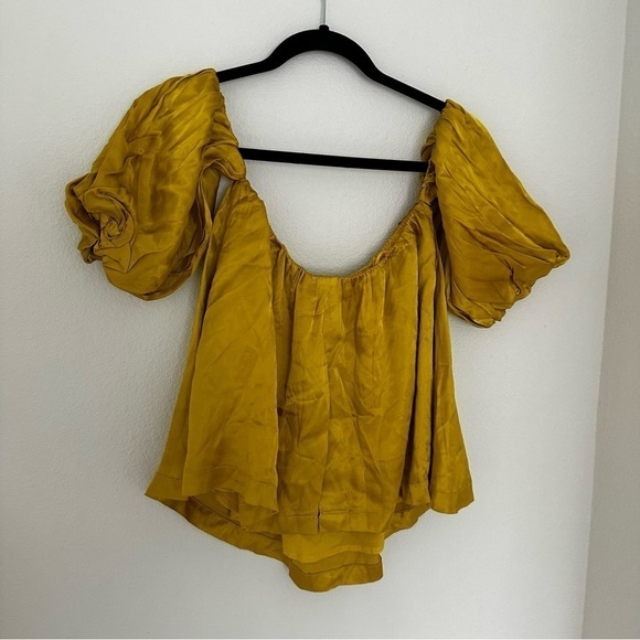 Urban Outfitters Dia Off The Shoulders Top Silky Satin Size M Women’s Yellow - Picture 6 of 10